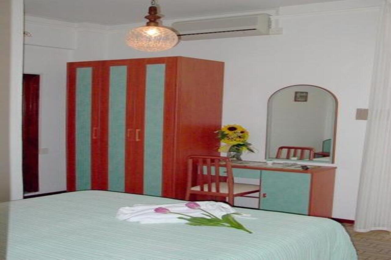 Hotel Alfredo'S Ріміні Екстер'єр фото