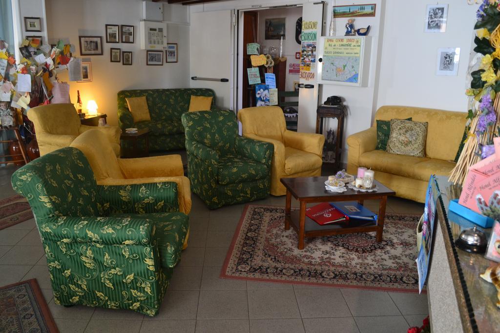Hotel Alfredo'S Ріміні Екстер'єр фото