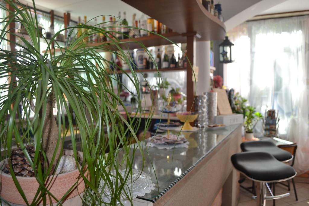 Hotel Alfredo'S Ріміні Екстер'єр фото